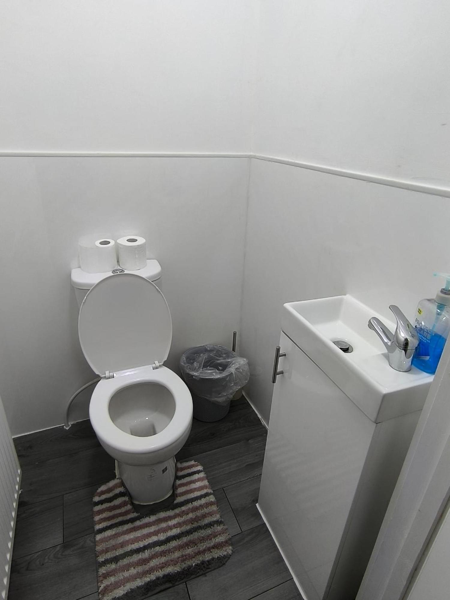 Spacious Full Home - Perfect For Families & Groups Oldbury  Esterno foto