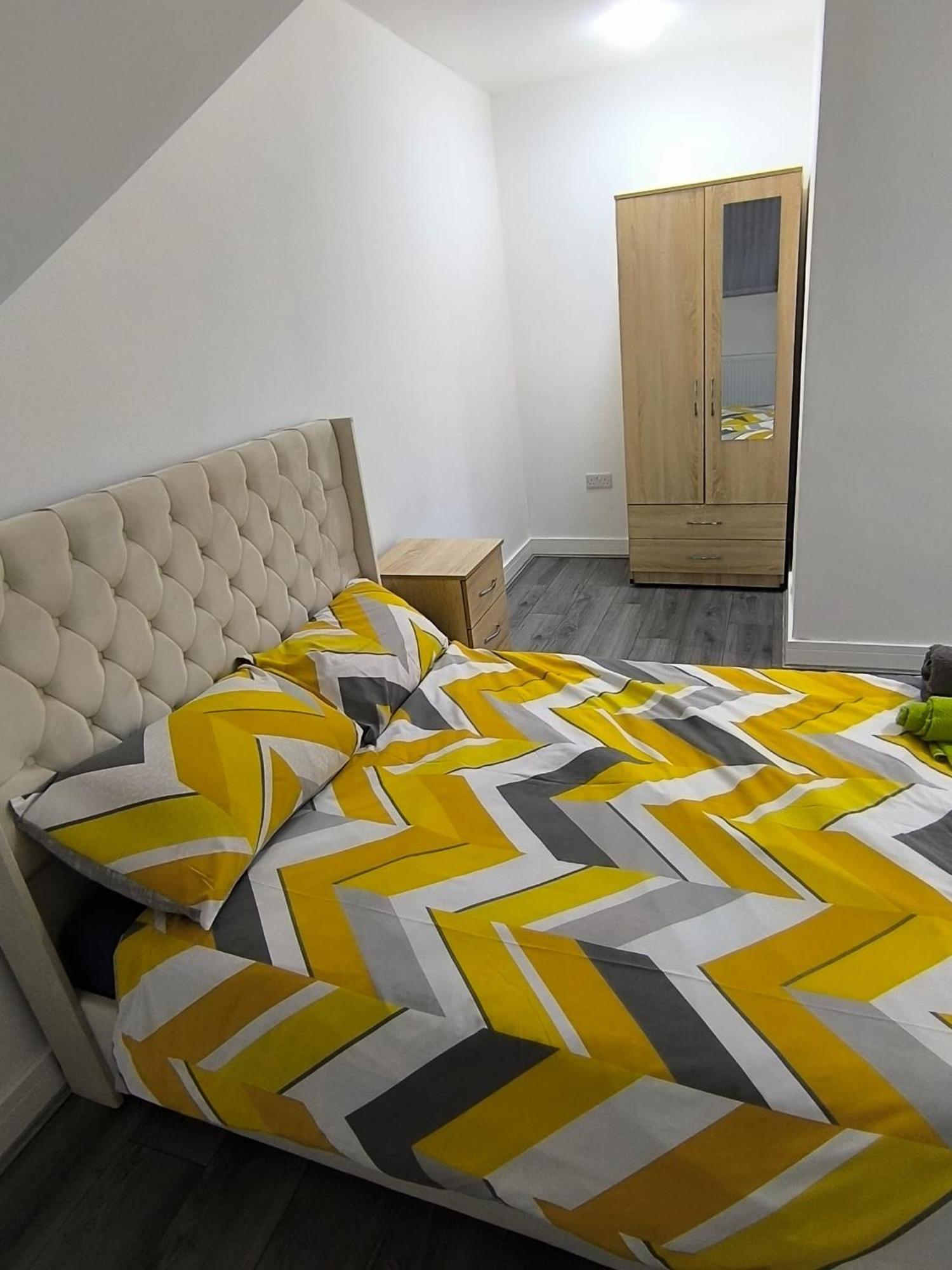 Spacious Full Home - Perfect For Families & Groups Oldbury  Esterno foto